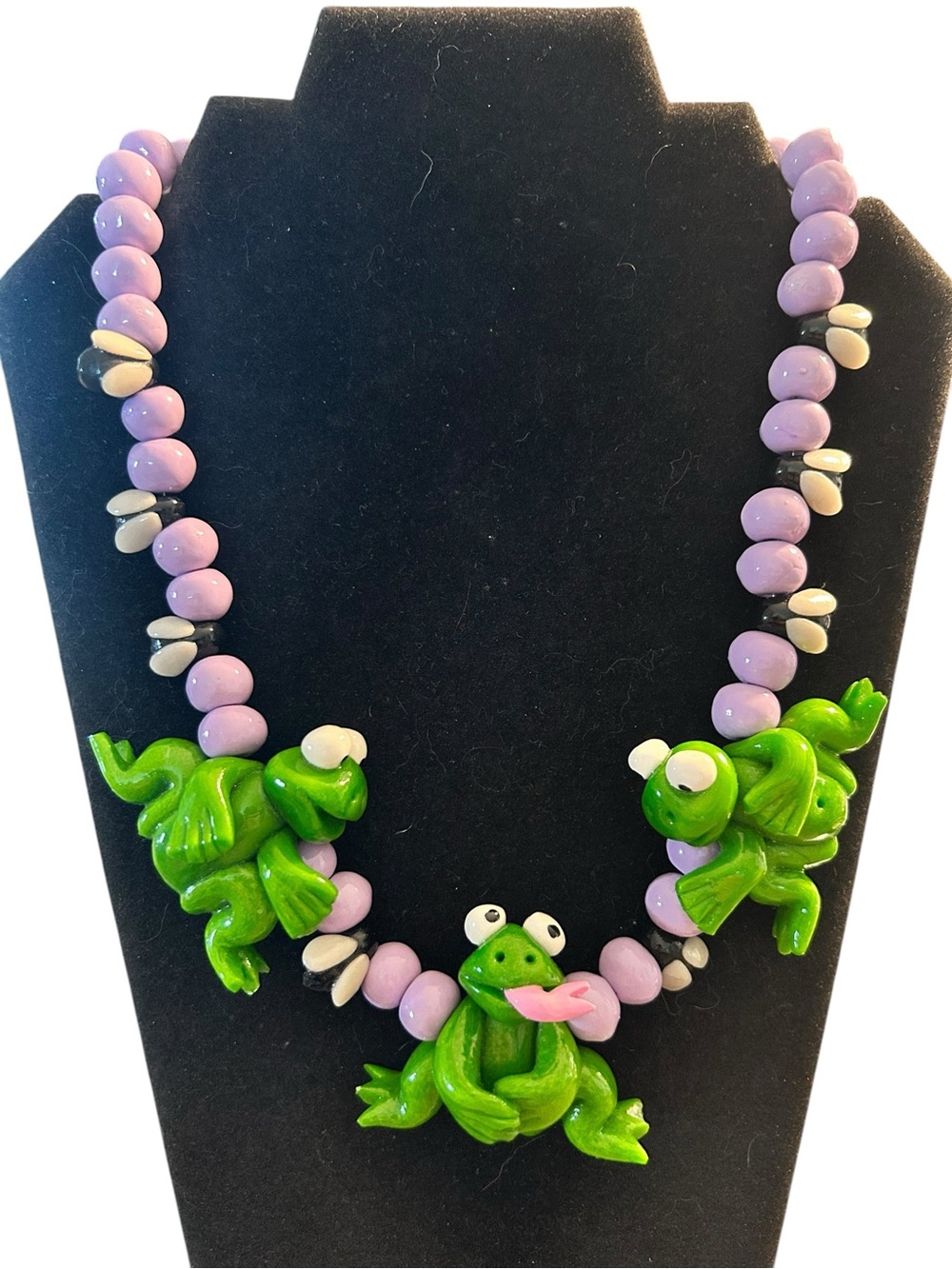 Whimsical Green Frog and Fly Beads Necklace